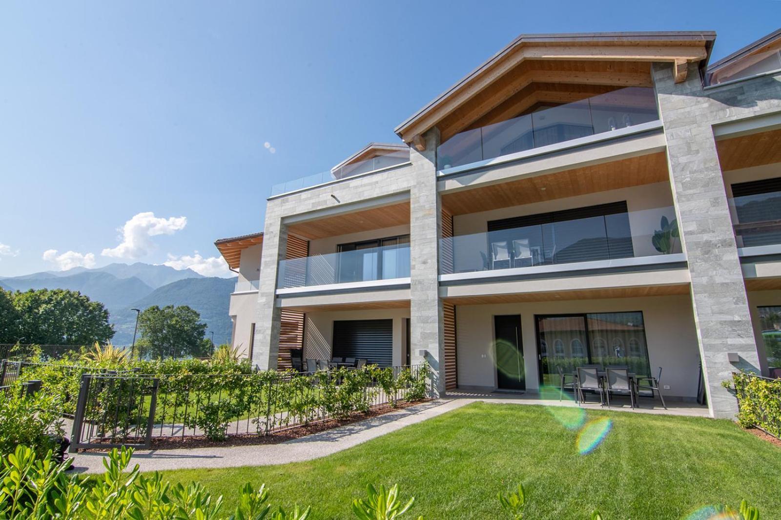 Lago Dorato Luxury Apartments & Villa - Lake Como View コーリコ エクステリア 写真