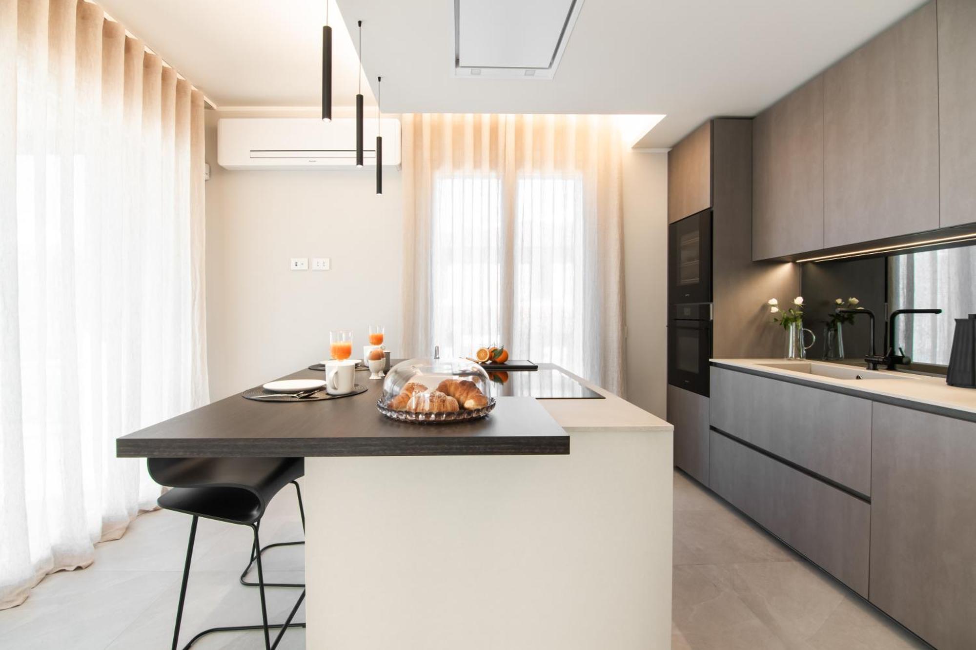 Lago Dorato Luxury Apartments & Villa - Lake Como View コーリコ エクステリア 写真