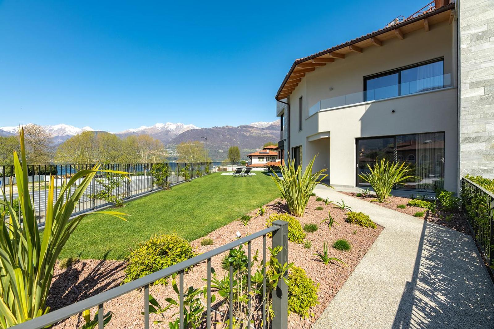 Lago Dorato Luxury Apartments & Villa - Lake Como View コーリコ エクステリア 写真