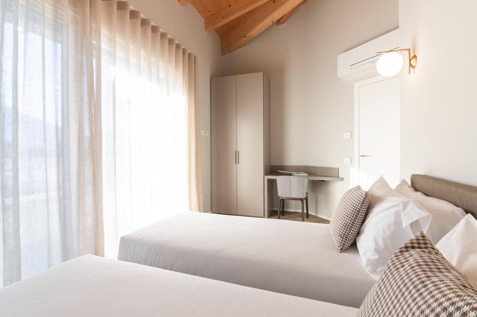 Lago Dorato Luxury Apartments & Villa - Lake Como View コーリコ エクステリア 写真